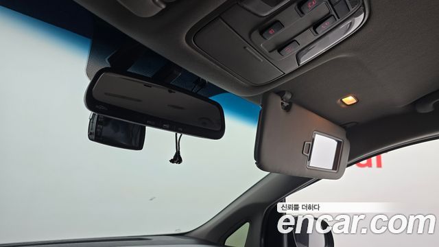 Kia Canival 2015 — photo 26