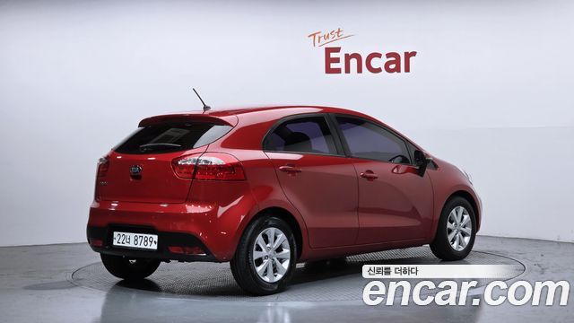 Kia pride 2014 — photo 2