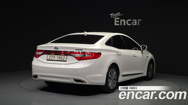 Hyundai Grandeur 2015 — photo 2
