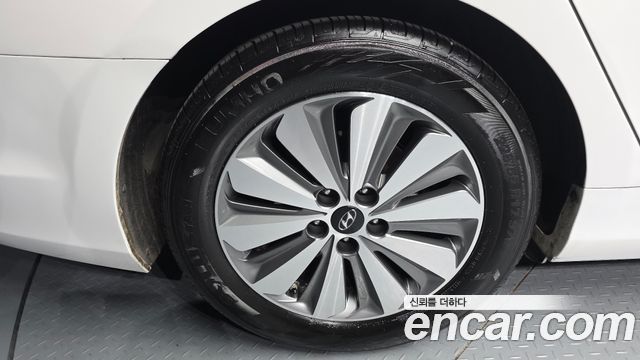 Hyundai Grandeur 2015 — photo 5