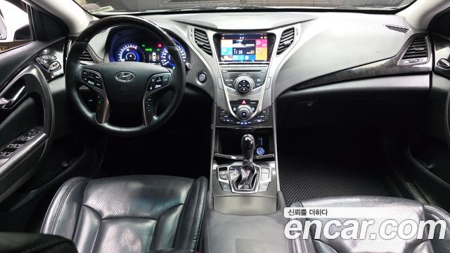 Hyundai Grandeur 2015 — photo 10