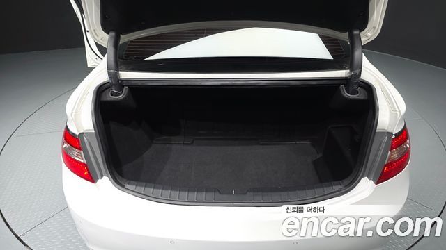 Hyundai Grandeur 2015 — photo 26
