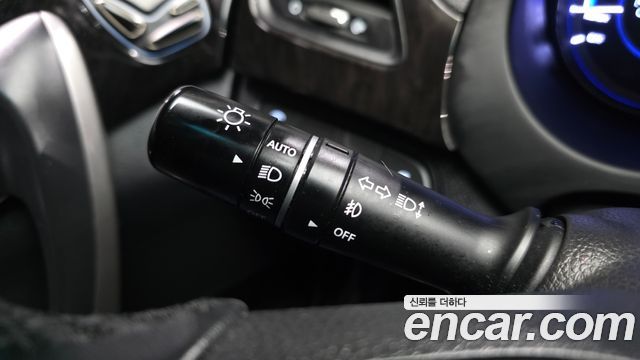 Hyundai Grandeur 2015 — photo 28