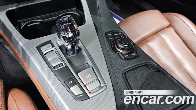 BMW 6-Series 2013 — photo 12