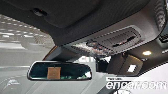BMW 6-Series 2013 — photo 23