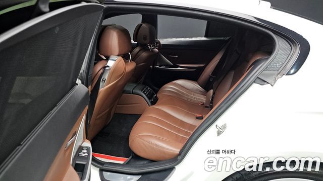 BMW 6-Series 2013 — photo 16