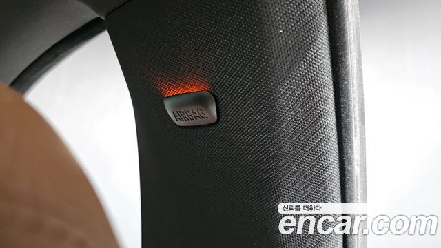 BMW 6-Series 2013 — photo 28