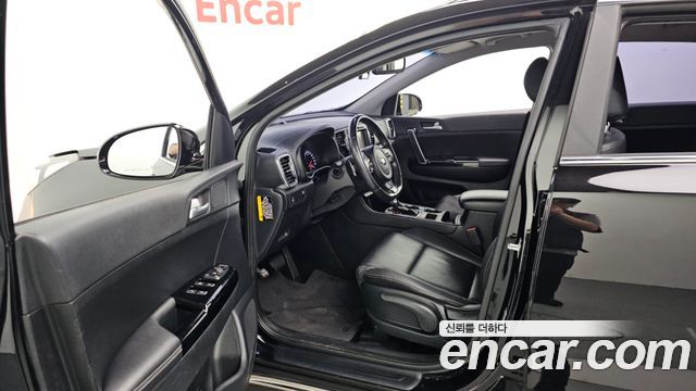 Kia Sportage 2016 — photo 13