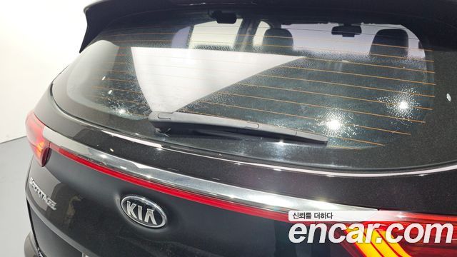 Kia Sportage 2016 — photo 28