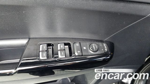 Kia Sportage 2016 — photo 31
