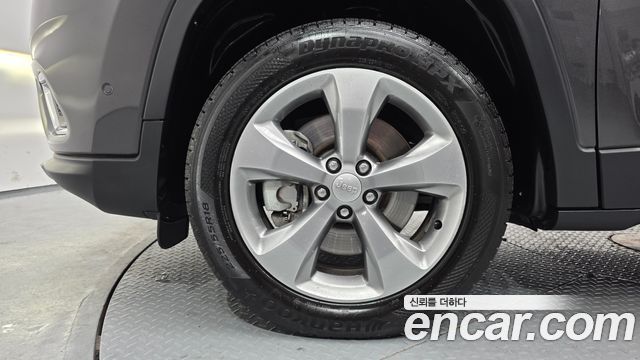Jeep Cherokee 2021 — photo 5