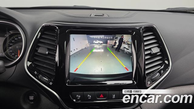 Jeep Cherokee 2021 — photo 22