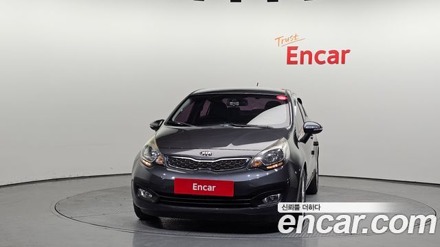 Kia pride 2014 — photo 3