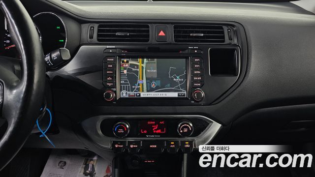 Kia pride 2014 — photo 18
