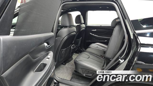 Hyundai Santafe 2021 — photo 16