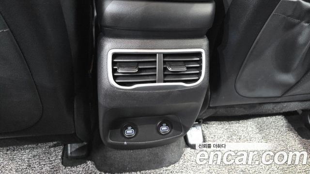 Hyundai Santafe 2021 — photo 31