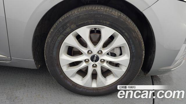 Kia K8 2022 — photo 5