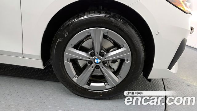 BMW 2-Series 2025 — photo 7
