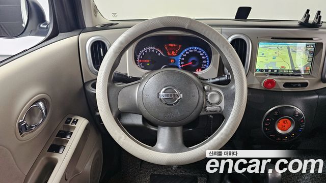 Nissan Cube 2013 — photo 13