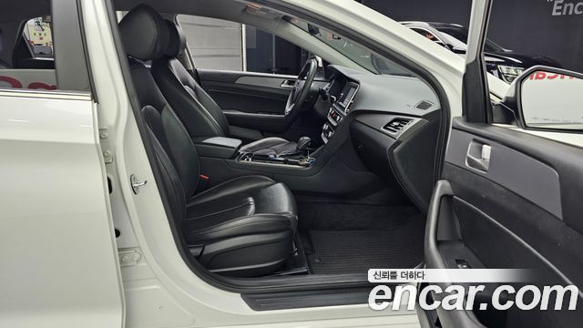 Hyundai Sonata 2018 — photo 11
