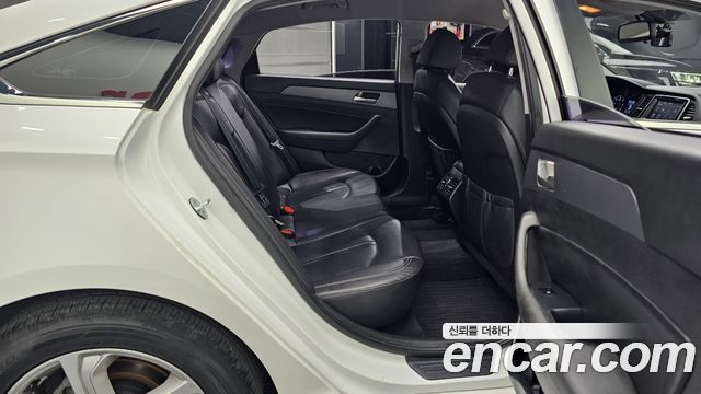 Hyundai Sonata 2018 — photo 12