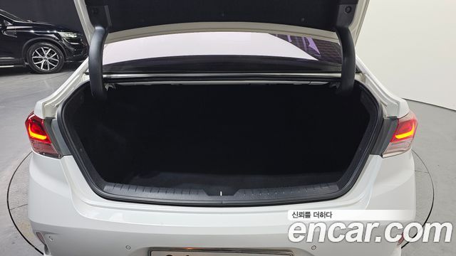 Hyundai Sonata 2018 — photo 20
