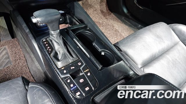 Kia K7 2018 — photo 9