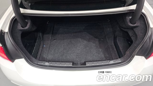 BMW 4-Series 2018 — photo 26