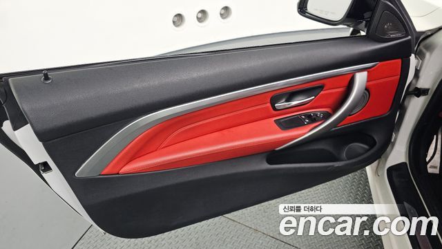 BMW 4-Series 2018 — photo 14