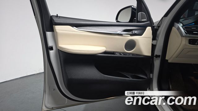 BMW X5 2014 — photo 14