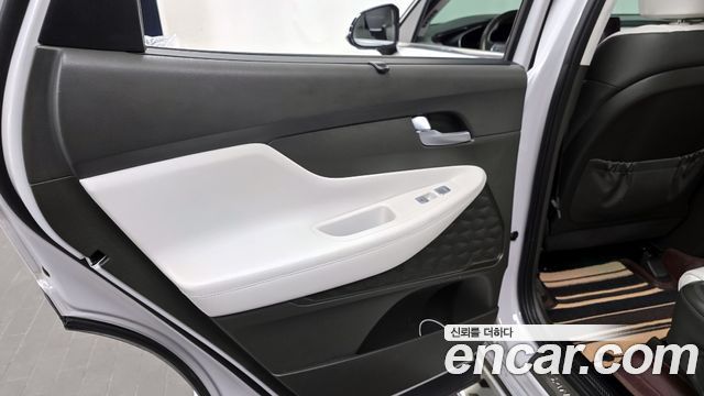 Hyundai Santafe 2021 — photo 15