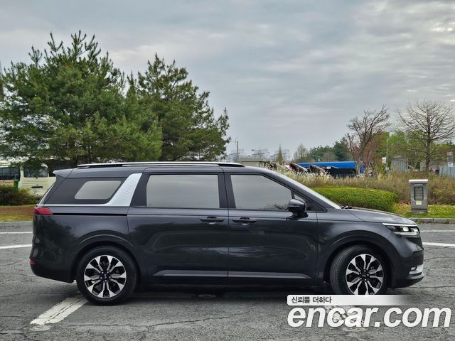 Kia Canival 2021 — photo 6