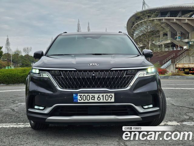 Kia Canival 2021 — photo 8
