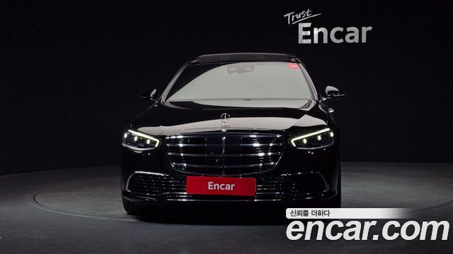 Mercedes-Benz S-Class 2023 — photo 3