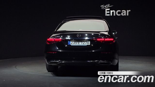 Mercedes-Benz S-Class 2023 — photo 4