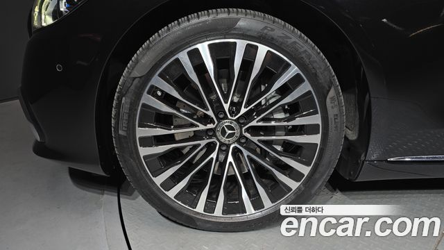 Mercedes-Benz S-Class 2023 — photo 5