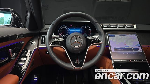 Mercedes-Benz S-Class 2023 — photo 19