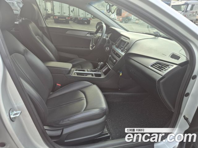 Hyundai Sonata 2015 — photo 11