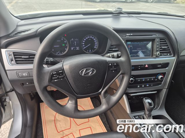 Hyundai Sonata 2015 — photo 16