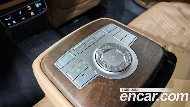 Genesis G80 2022 — photo 25