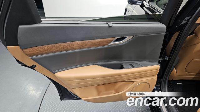 Genesis G80 2022 — photo 15
