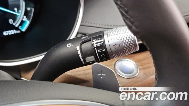 Genesis G80 2022 — photo 29