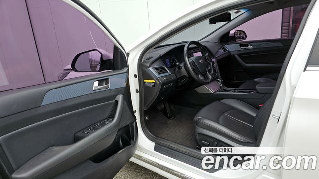 Hyundai Sonata 2016 — photo 10