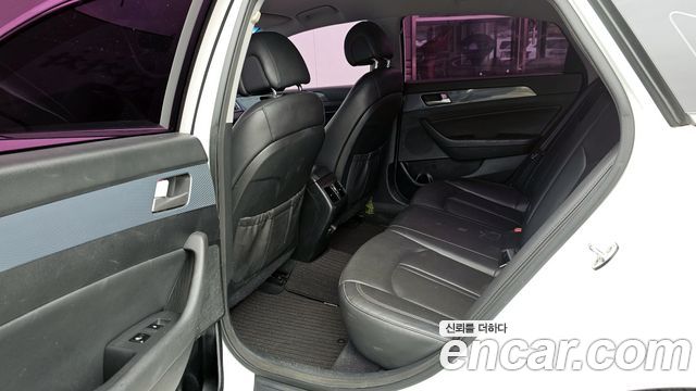 Hyundai Sonata 2016 — photo 11
