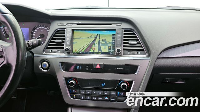 Hyundai Sonata 2016 — photo 12