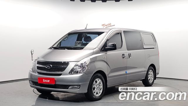 Hyundai Starex 2013 — photo 1
