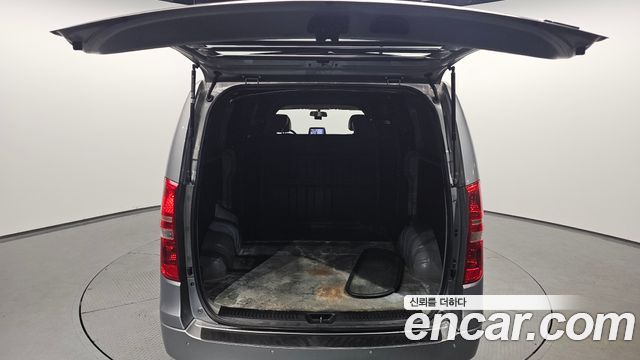 Hyundai Starex 2013 — photo 20