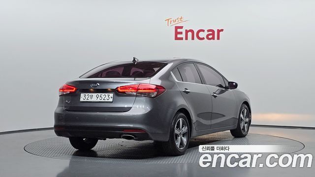 Kia K3 2018 — photo 2