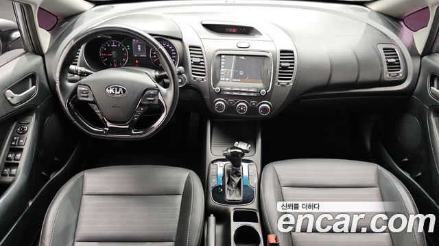 Kia K3 2018 — photo 10