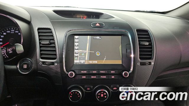 Kia K3 2018 — photo 22